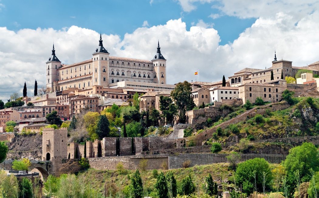 5 destinos de España con historias de leyendas de amor