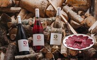 Descubre el Maridaje Cazurro: un viaje gastronómico a León para disfrutar de la cecina y los vinos D.O. León