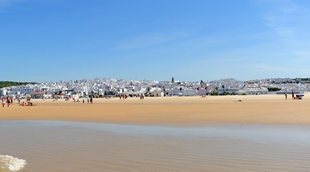 Qué ver y qué hacer en Conil de la Frontera, el paradisíaco pueblo blanco de la Costa de la Luz