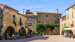 Qué ver en Monells: descubre el pueblo de Girona más cinematográfico